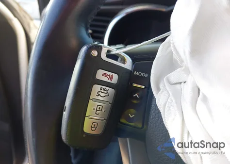 2013 Kia Optima Sx z USA, uszkodzony, nr VIN 5XXGR4A60DG213968